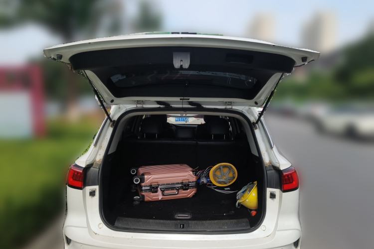 Used Roewe RX5 MAX 2019 300TGI Automatic 4G Connect Luxury Edition Trunk