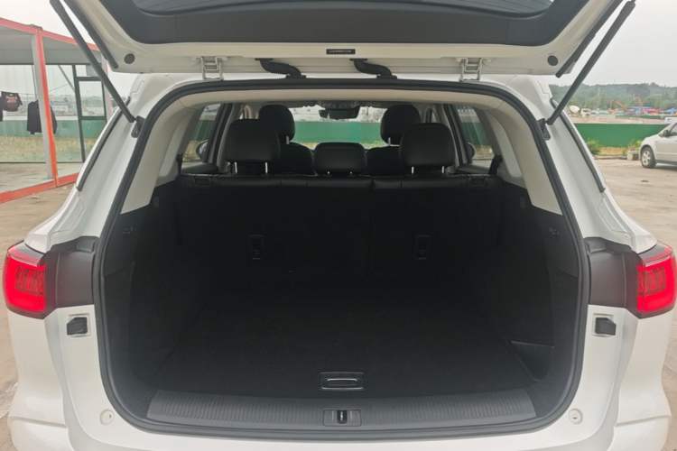Used Roewe RX5 MAX 2019 300TGI Automatic Smart Cabin Flagship Edition Trunk