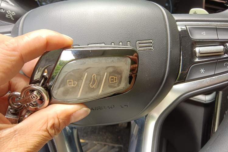 Used Roewe RX5 MAX 2019 300TGI Automatic 4G Connect Luxury Edition Vehicle Key
