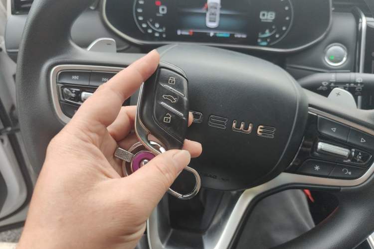 Used Roewe RX5 MAX 2019 300TGI Automatic 4G Connect Luxury Edition Vehicle Key