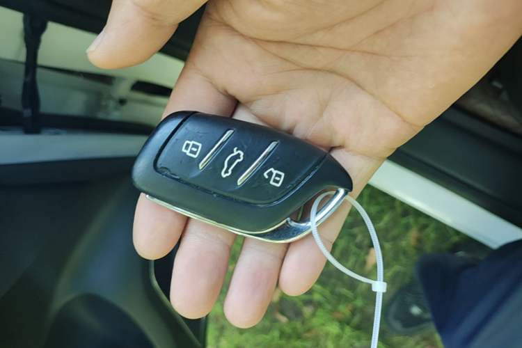 Used Roewe RX5 MAX 2019 300TGI Automatic Intelligent Driving Health Cabin Edition Vehicle Key