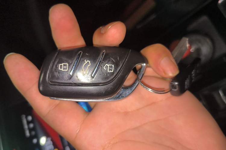 Used Roewe RX5 MAX 2019 400TGI Automatic Smart Cabin Flagship Edition Vehicle Key
