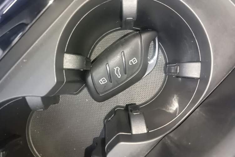 Used Roewe RX5 MAX 2019 400TGI Automatic Smart Cabin Flagship Edition Vehicle Key