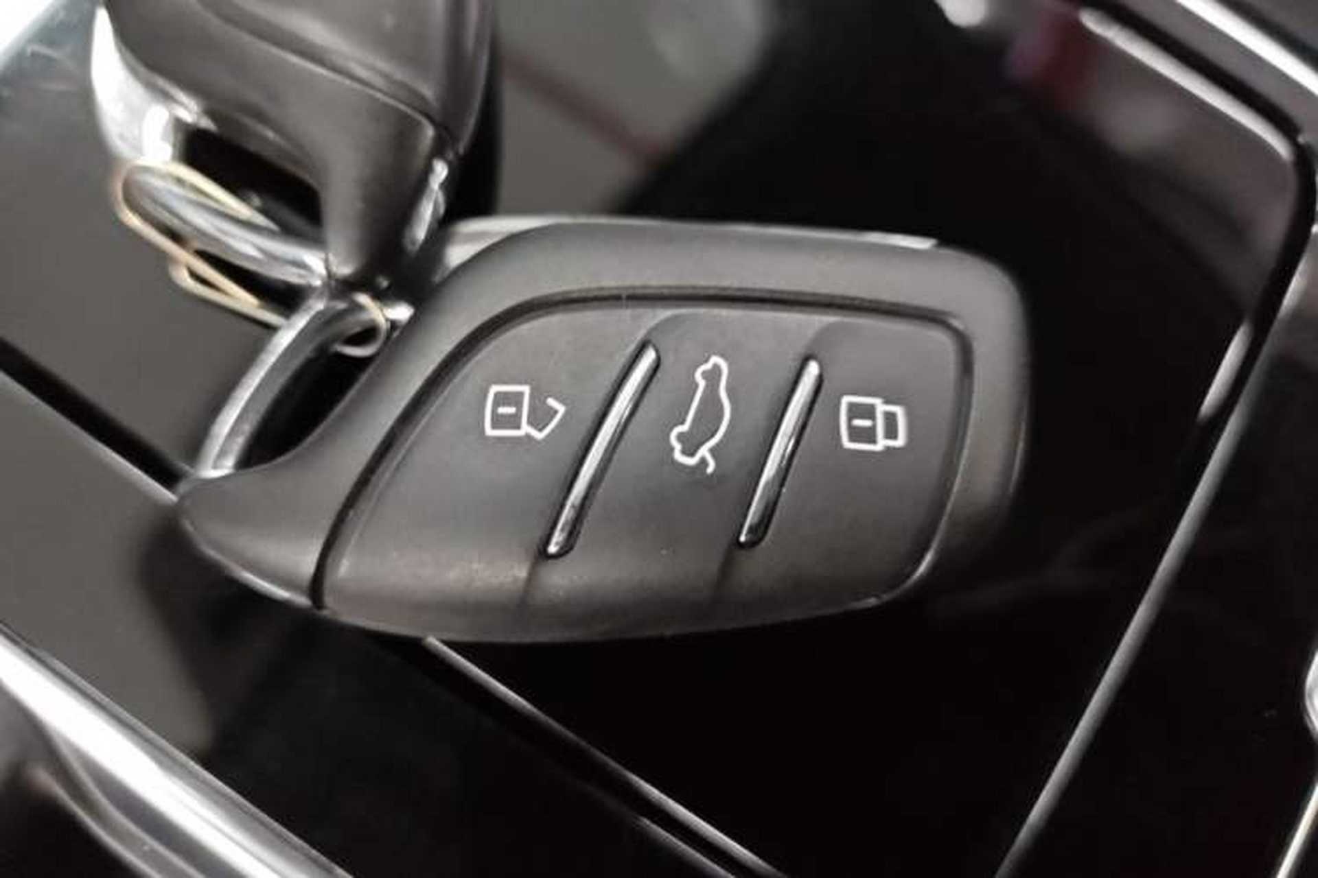 Used Roewe RX5 MAX 2019 300TGI Automatic 4G Connect Luxury Edition Vehicle Key