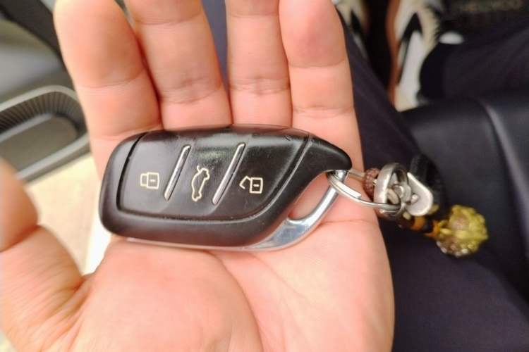 Used Roewe RX5 MAX 2019 300TGI Automatic Intelligent Driving Health Cabin Edition Vehicle Key