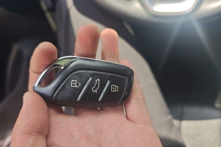 Used Roewe RX5 MAX 2019 300TGI Automatic 4G Connect Luxury Edition Vehicle Key