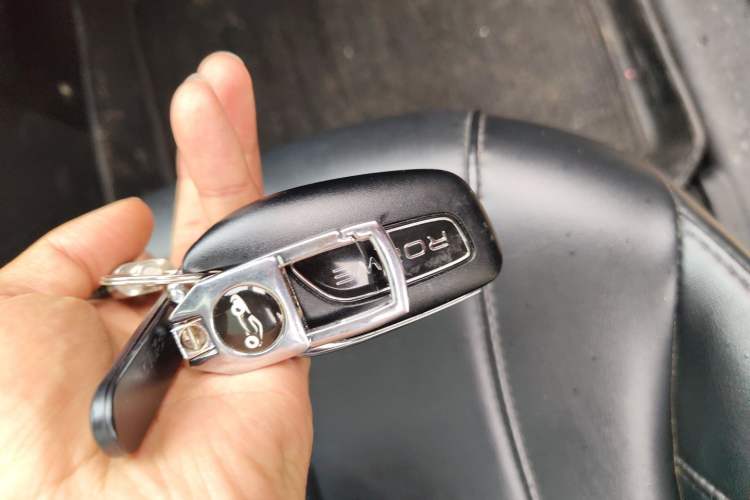 Used Roewe RX5 MAX 2019 300TGI Automatic Smart Cabin Flagship Edition Vehicle Key
