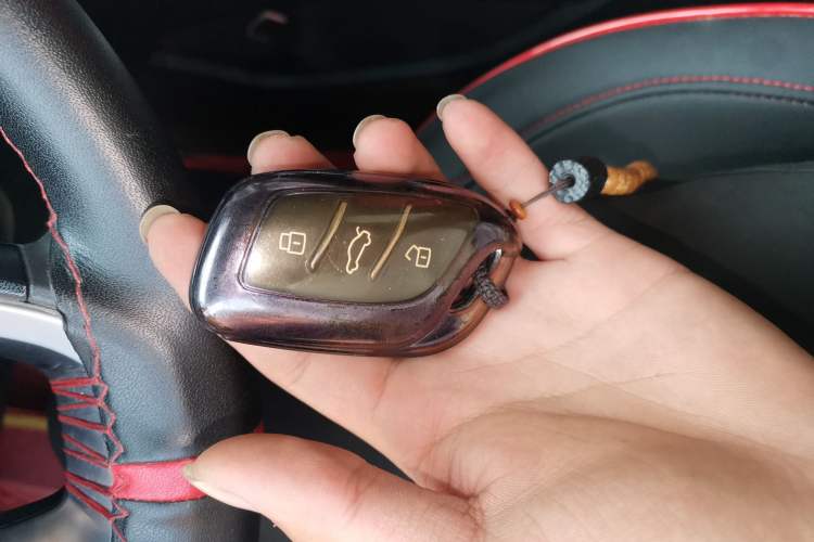 Used Roewe RX5 MAX 2019 300TGI Automatic 4G Connect Luxury Edition Vehicle Key