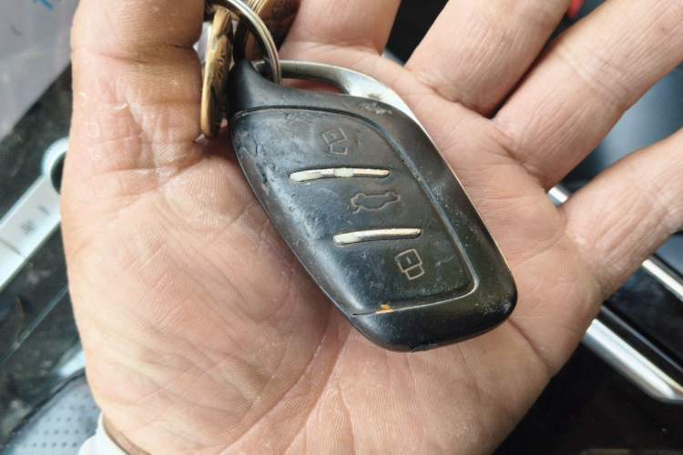 Used Roewe RX5 MAX 2019 300TGI Automatic 4G Connect Luxury Edition Vehicle Key
