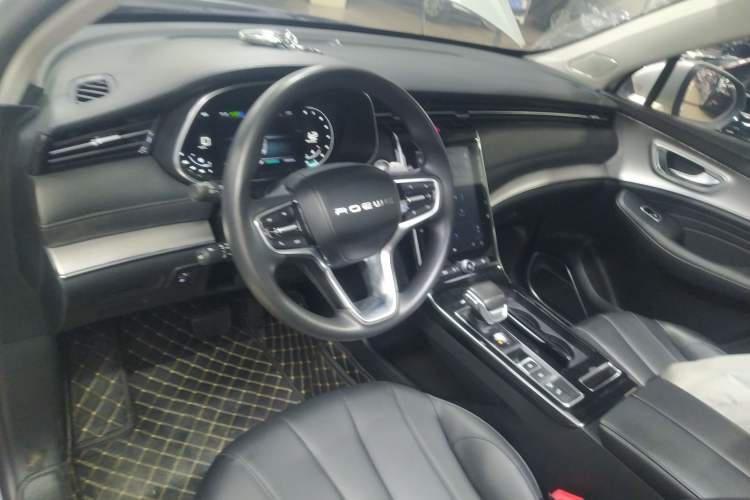 Used Roewe RX5 MAX 2019 300TGI Automatic 4G Connect Luxury Edition Center Console