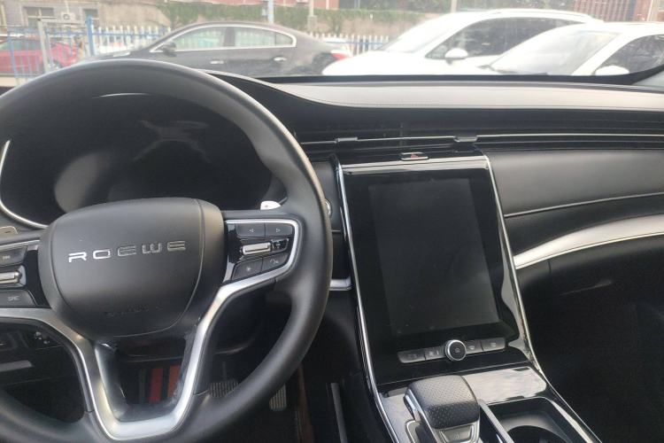 Used Roewe RX5 MAX 2019 400TGI Automatic 4G Connect Luxury Edition Center Console
