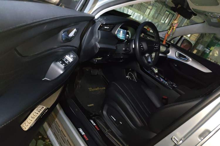 Used Roewe RX5 MAX 2019 300TGI Automatic 4G Connect Luxury Edition Driver Seat