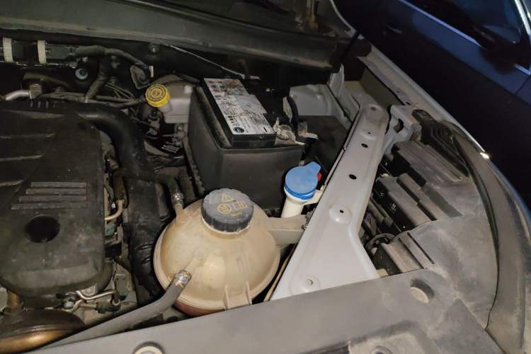 Used Roewe RX5 MAX 2019 300TGI Automatic 4G Connect Luxury Edition Engine Bay Left