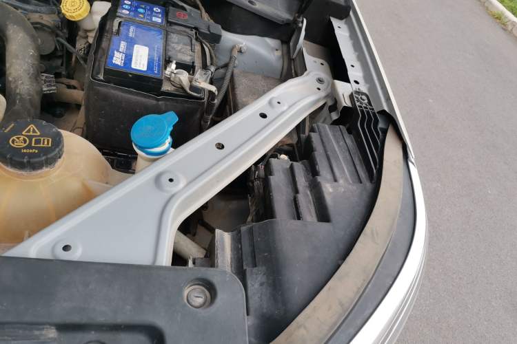 Used Roewe RX5 MAX 2019 300TGI Automatic 4G Connect Luxury Edition Engine Bay Left