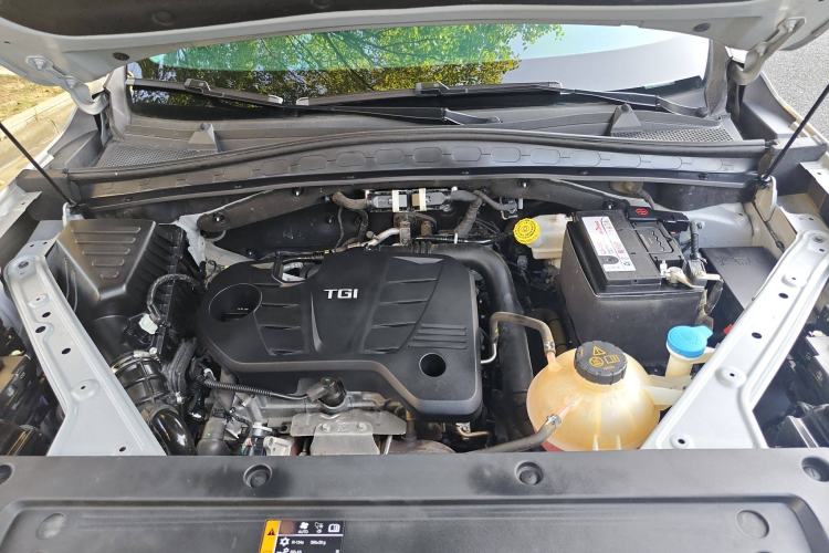 Used Roewe RX5 MAX 2019 300TGI Automatic 4G Connect Luxury Edition Engine Bay