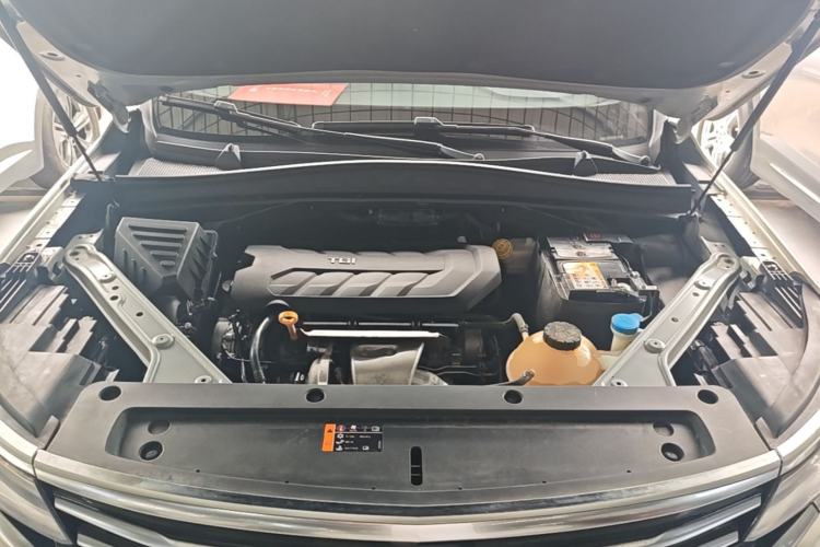 Used Roewe RX5 MAX 2019 400TGI Automatic Smart Cabin Flagship Edition Engine Bay