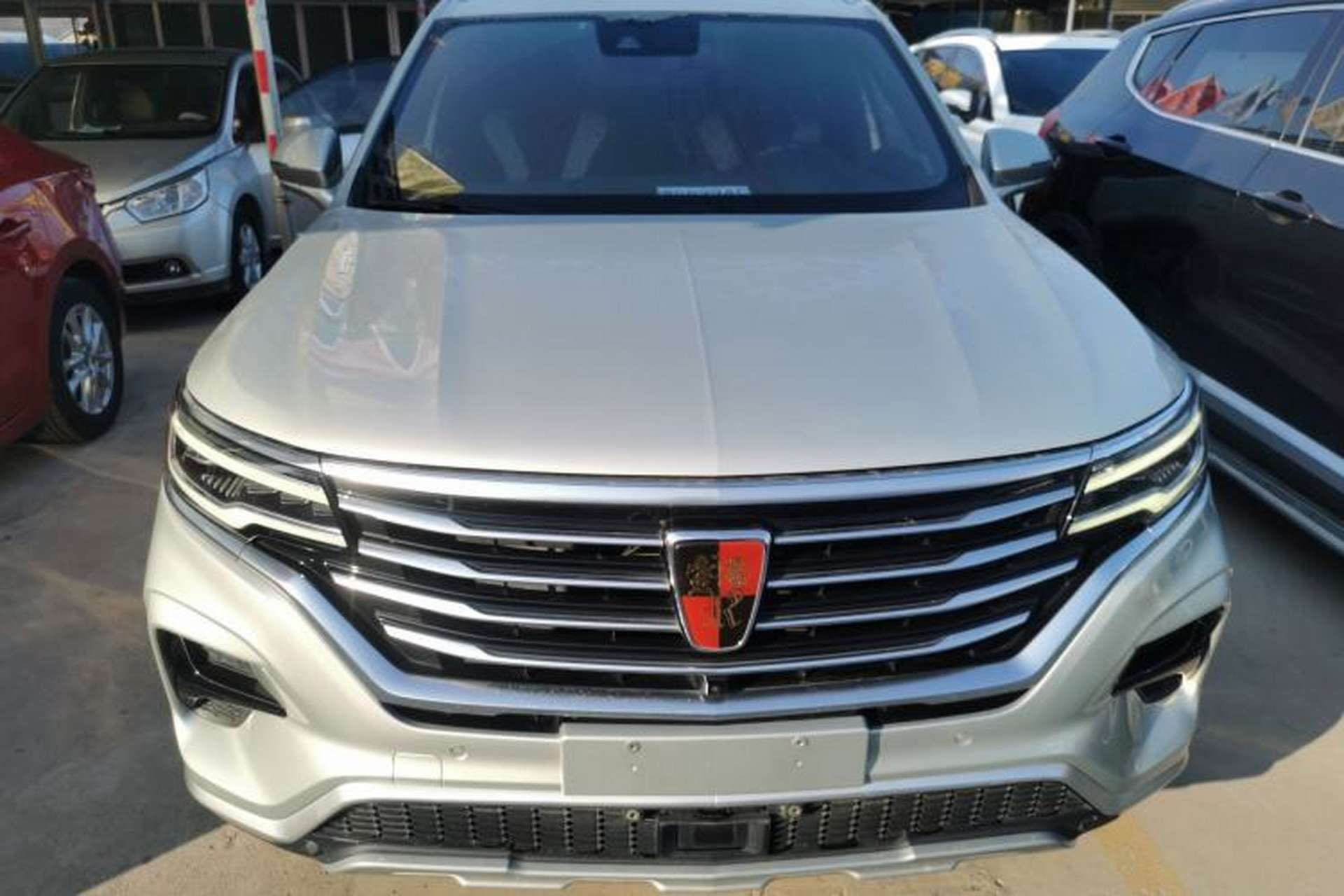 Used Roewe RX5 MAX 2019 400TGI Automatic All-Wheel Drive Smart Cabin Supreme Edition Front