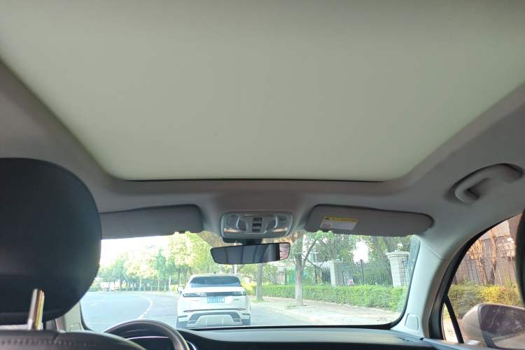 Used Roewe RX5 MAX 2019 300TGI Automatic 4G Connect Luxury Edition Headliner