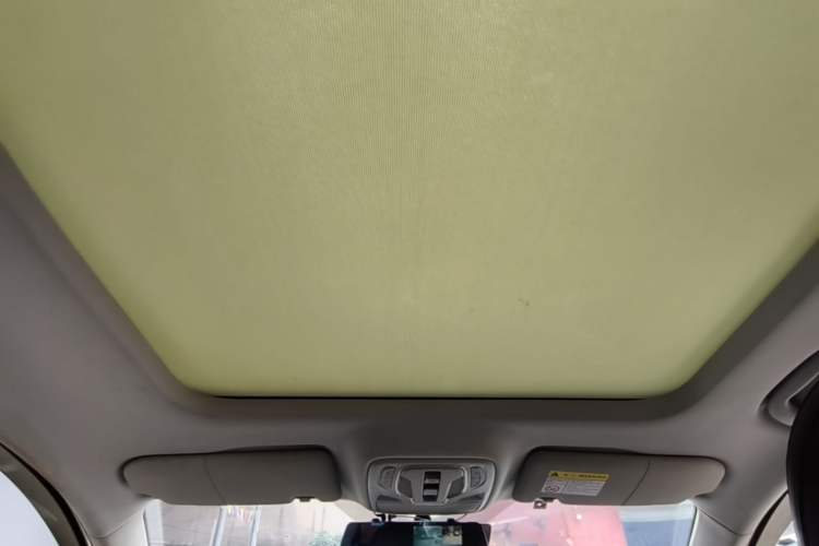Used Roewe RX5 MAX 2019 300TGI Automatic 4G Connect Luxury Edition Headliner