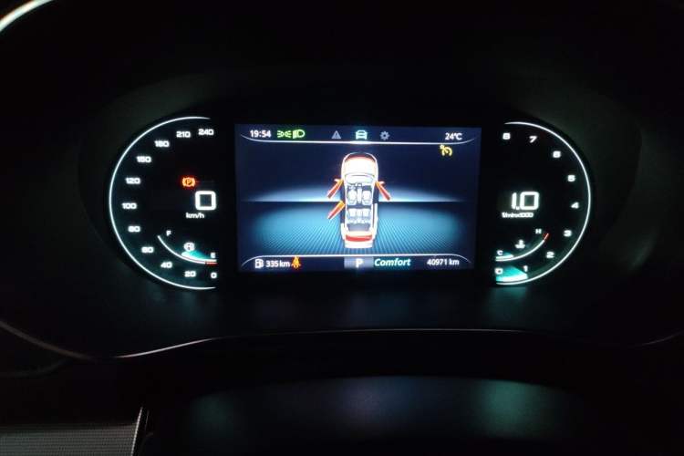 Used Roewe RX5 MAX 2019 300TGI Automatic 4G Connect Luxury Edition Instrument Cluster