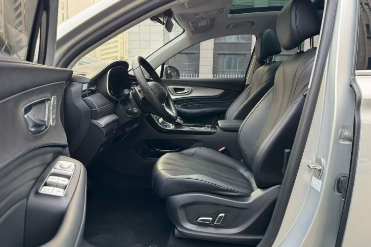 Used Roewe RX5 MAX 2019 300TGI Automatic Smart Cabin Luxury Edition Interior 2