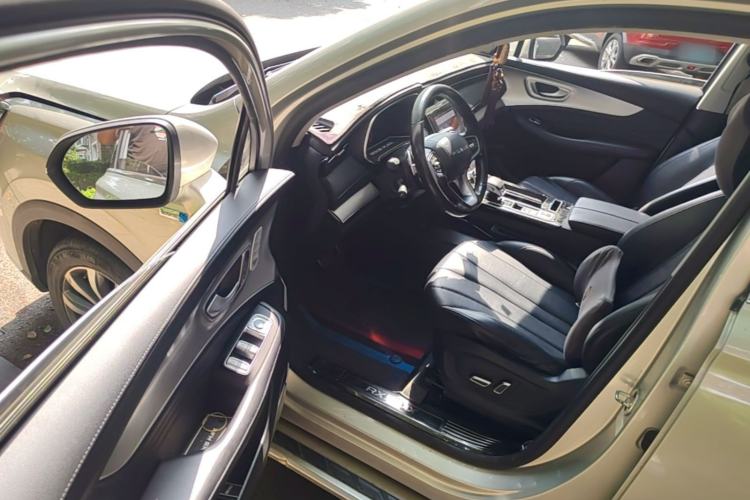 Used Roewe RX5 MAX 2019 400TGI Automatic Smart Cabin Flagship Edition Interior 3