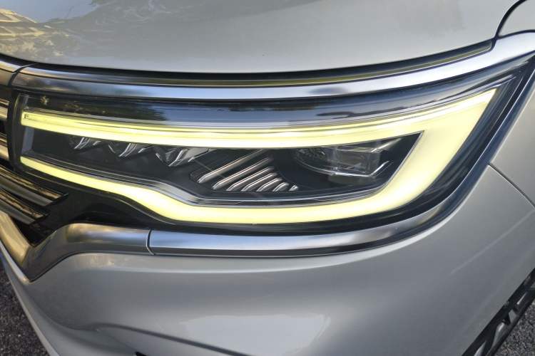 Used Roewe RX5 MAX 2019 300TGI Automatic 4G Connect Luxury Edition Left Front Headlight