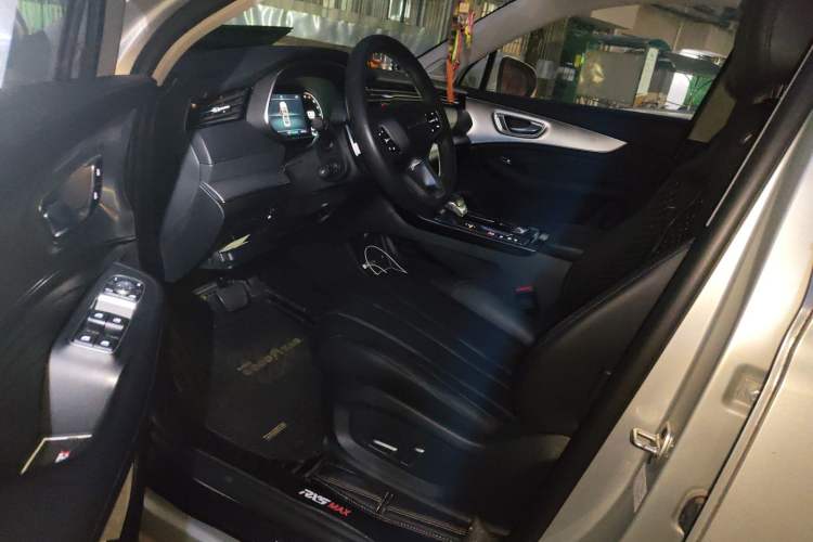 Used Roewe RX5 MAX 2019 300TGI Automatic 4G Connect Luxury Edition Left Front Seat