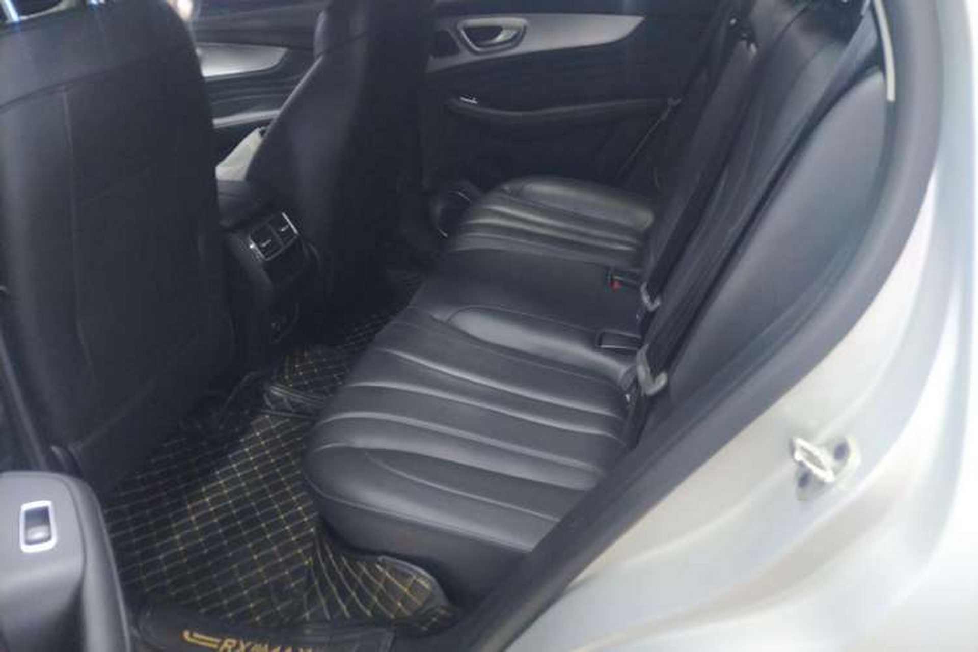 Used Roewe RX5 MAX 2019 300TGI Automatic 4G Connect Luxury Edition Left Rear Seat