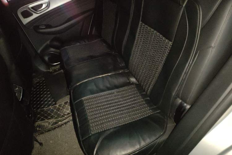 Used Roewe RX5 MAX 2019 300TGI Automatic 4G Connect Luxury Edition Left Rear Seat