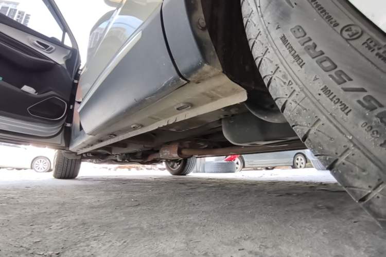 Used Roewe RX5 MAX 2019 300TGI Automatic 4G Connect Luxury Edition Left Side Sill