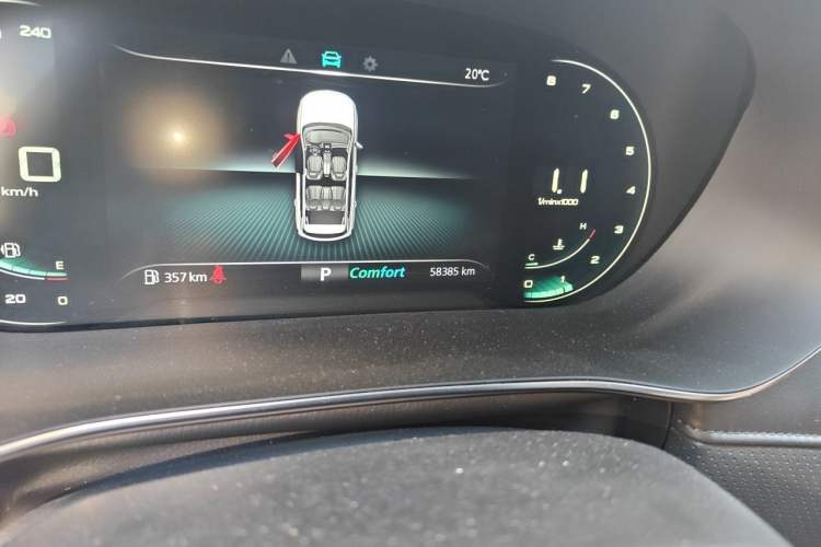 Used Roewe RX5 MAX 2019 300TGI Automatic 4G Connect Luxury Edition Odometer Close Up