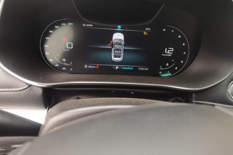 Used Roewe RX5 MAX 2019 300TGI Automatic 4G Connect Luxury Edition Odometer Close Up