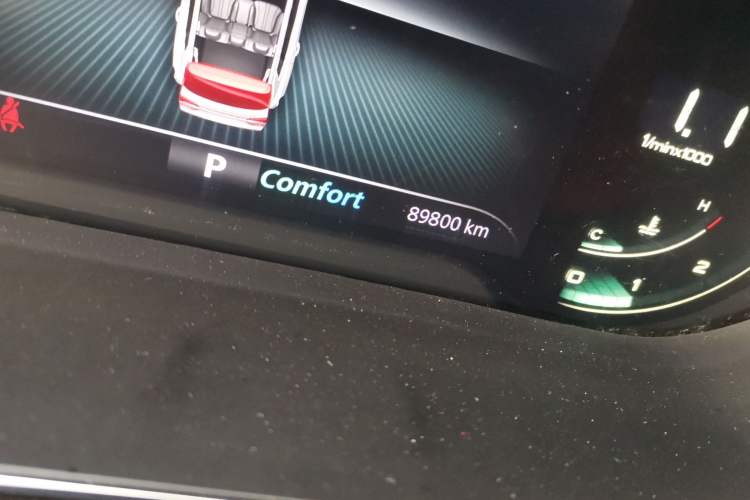 Used Roewe RX5 MAX 2019 300TGI Automatic 4G Connect Luxury Edition Odometer Close Up