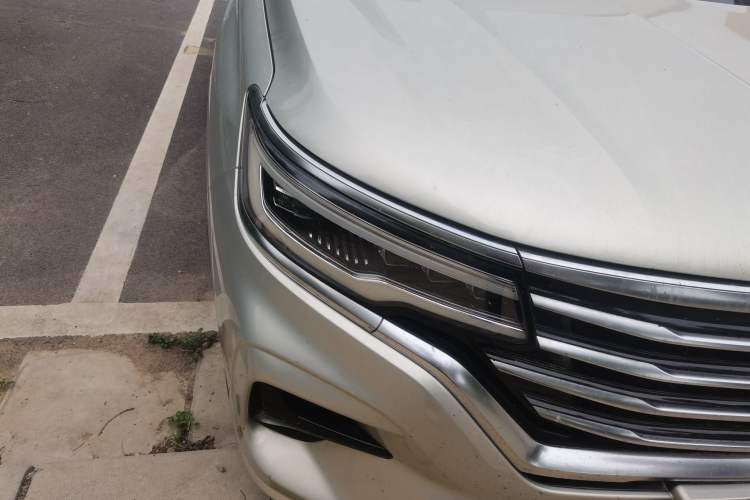 Used Roewe RX5 MAX 2019 300TGI Automatic 4G Connect Luxury Edition Right Front Headlight