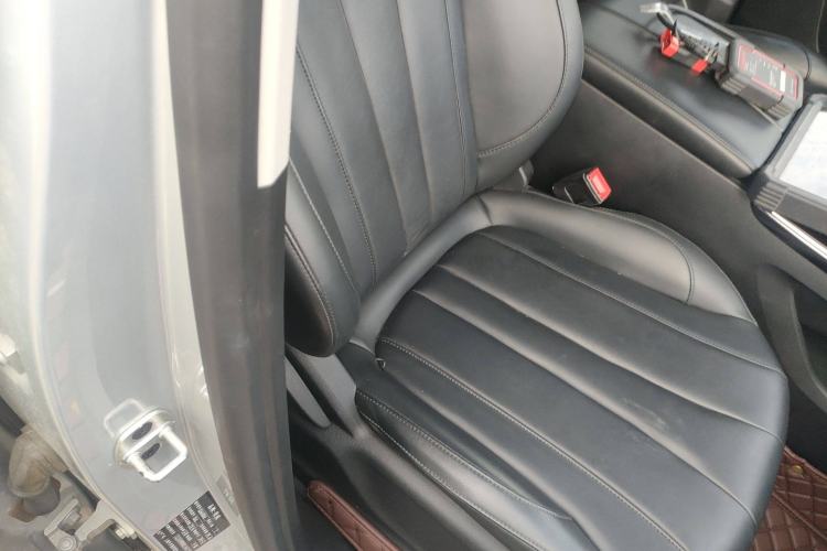 Used Roewe RX5 MAX 2019 400TGI Automatic 4G Connect Luxury Edition Right Front Seat