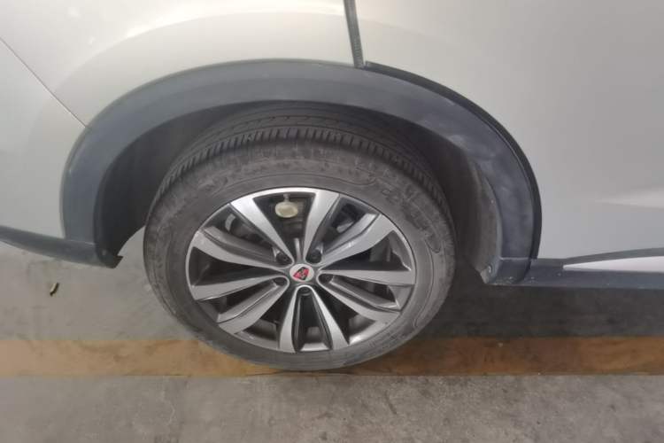 Used Roewe RX5 MAX 2019 300TGI Automatic Smart Cabin Luxury Edition Right Rear Wheel Hub