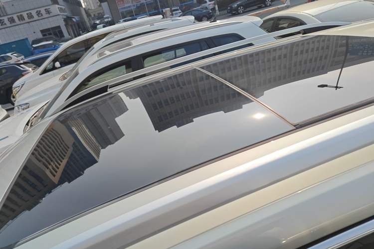 Used Roewe RX5 MAX 2019 300TGI Automatic Smart Cabin Luxury Edition Roof