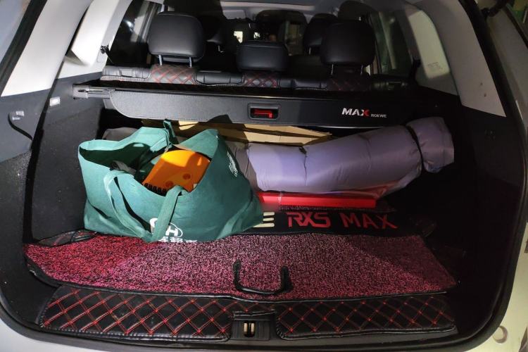 Used Roewe RX5 MAX 2019 300TGI Automatic 4G Connect Luxury Edition Trunk
