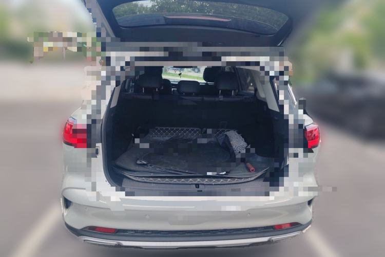 Used Roewe RX5 MAX 2019 300TGI Automatic 4G Connect Luxury Edition Trunk
