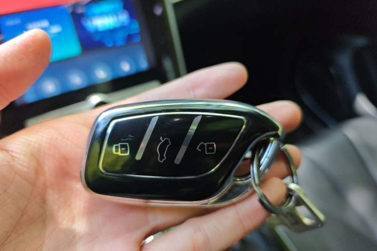 Used Roewe RX5 MAX 2019 300TGI Automatic Smart Cabin Luxury Edition Vehicle Key