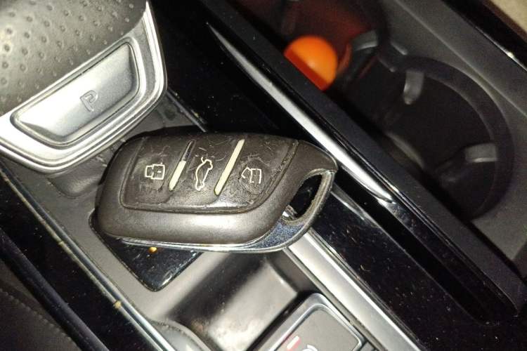 Used Roewe RX5 MAX 2019 300TGI Automatic Intelligent Driving Health Cabin Edition Vehicle Key
