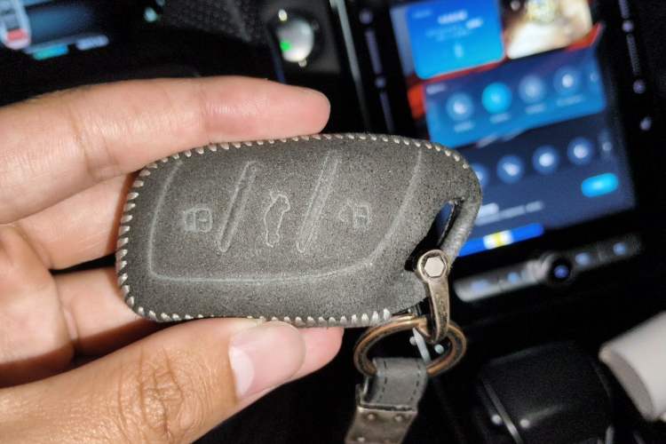 Used Roewe RX5 MAX 2019 400TGI Automatic Smart Cabin Luxury Edition Vehicle Key