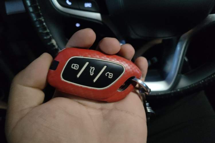 Used Roewe RX5 MAX 2019 300TGI Automatic 4G Connect Luxury Edition Vehicle Key