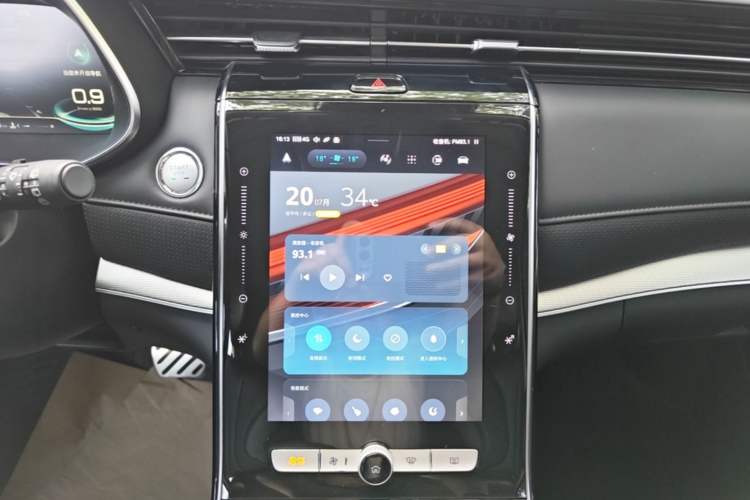 Used Roewe RX5 MAX 2021 Supreme Series 400TGI Automatic Smart Cabin Prestige Edition Audio And AC Panel