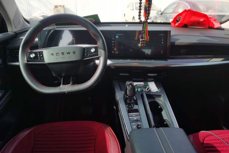 Used Roewe RX5 MAX 2021 Supreme Series 300TGI Automatic Luxury Cabin Edition Center Console