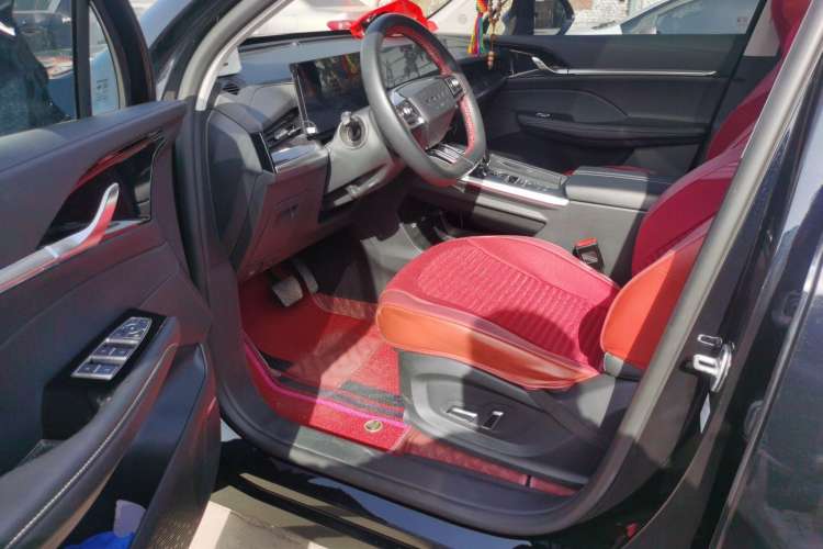 Used Roewe RX5 MAX 2021 Supreme Series 300TGI Automatic Luxury Cabin Edition Driver Seat