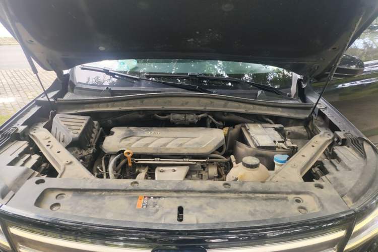 Used Roewe RX5 MAX 2021 Supreme Series 400TGI Automatic Luxury Cabin Edition Engine Bay
