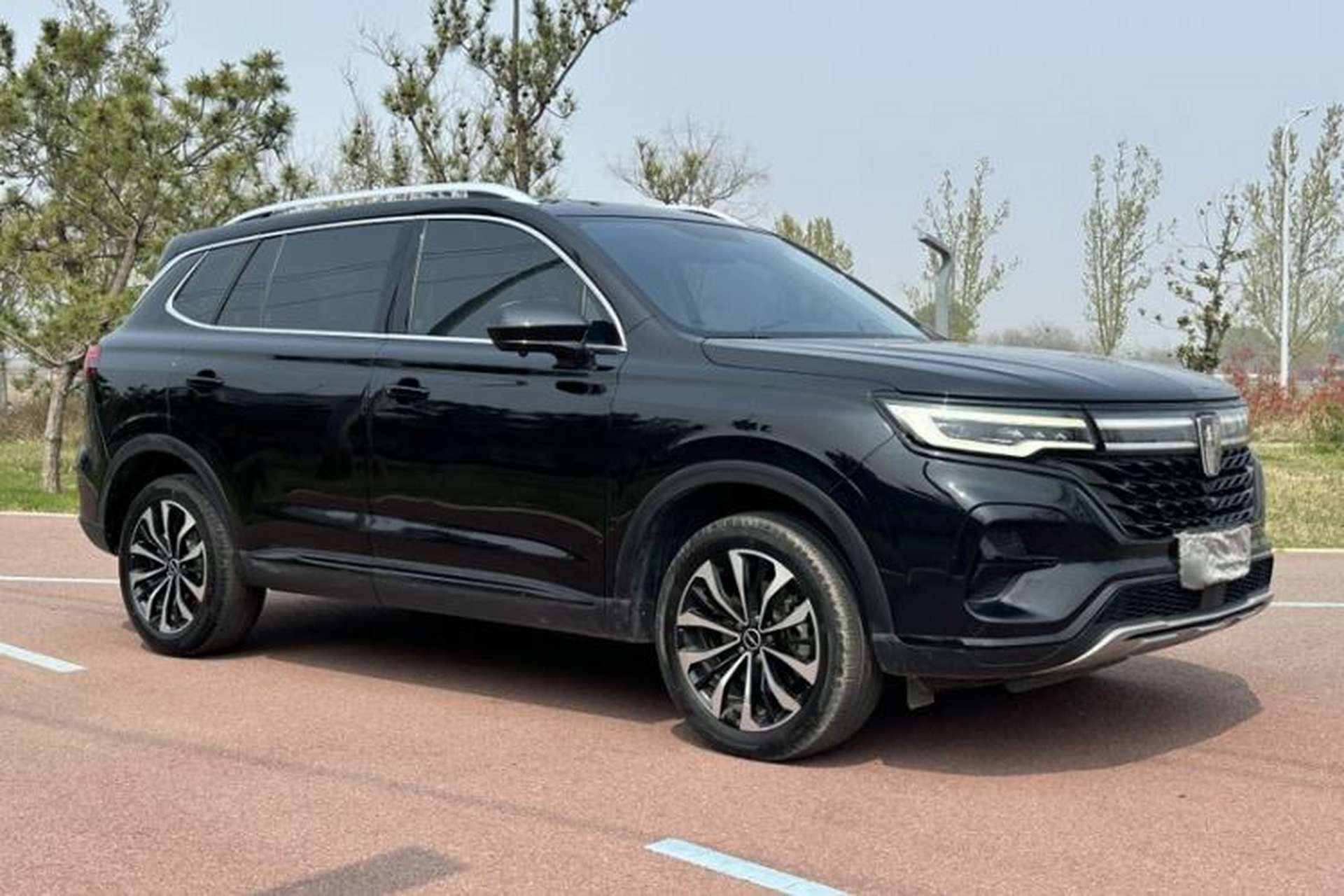 Used Roewe RX5 MAX 2021 Supreme Series 300TGI Automatic Luxury Cabin Edition Exterior 1