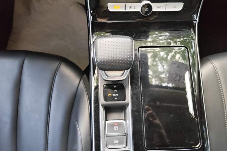 Used Roewe RX5 MAX 2021 Supreme Series 400TGI Automatic Smart Cabin Prestige Edition Gear Lever